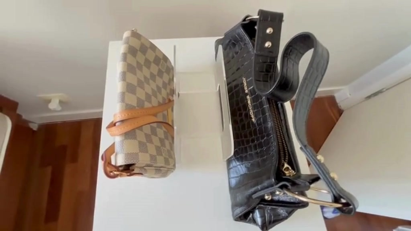 Organizador de Bolsas com 3 Divisões em Acrílico Transparente Preto Branco