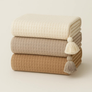 Manta Decorativa Premium para Sofá em Algodão com Pompom Artesanal – Casa Mais 1,40 x 1,40